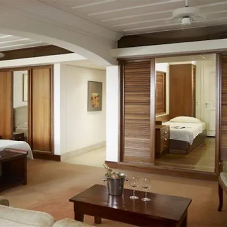 Hotel Columbia Beachotel 4*